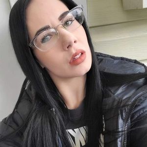 Meet your Posher, Meranda